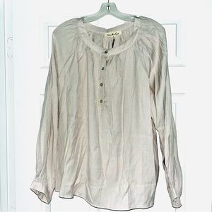 Off White Blouse - NWT - Post Maternity Size M